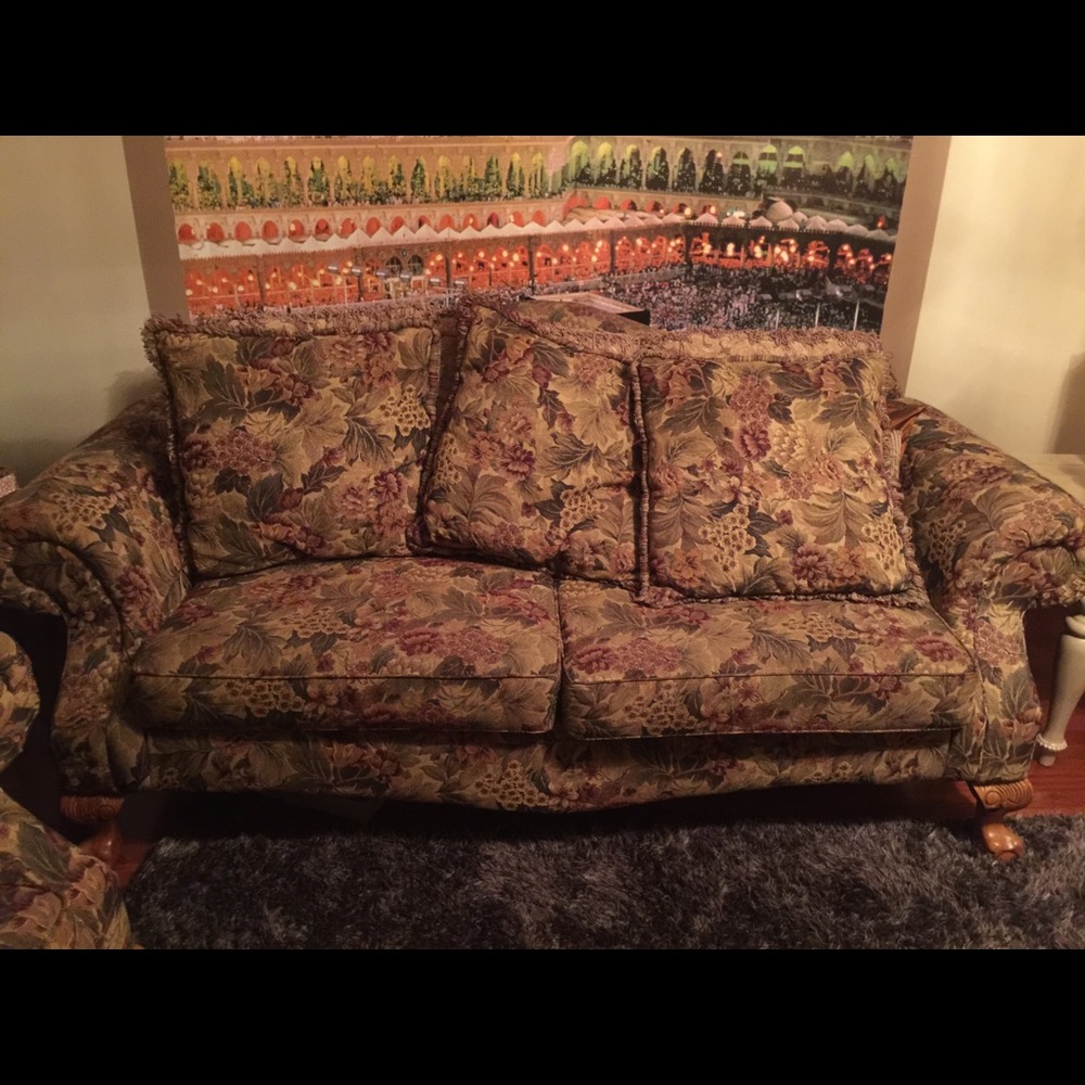 Brand new Elegant three-piece Couch Set
